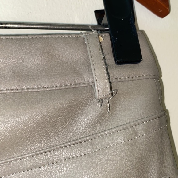 H&M Faux Leather Straight Leg Cropped Pant - Picture 7 of 9